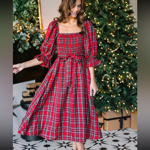 Mistletoe Plaid Dress - Picture 4 of 7